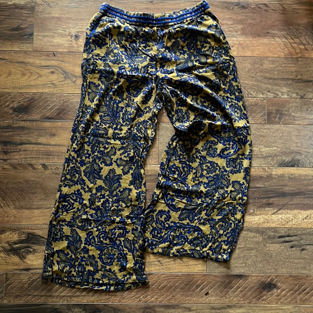 Anthropologie Medium lounge pants w/ pockets